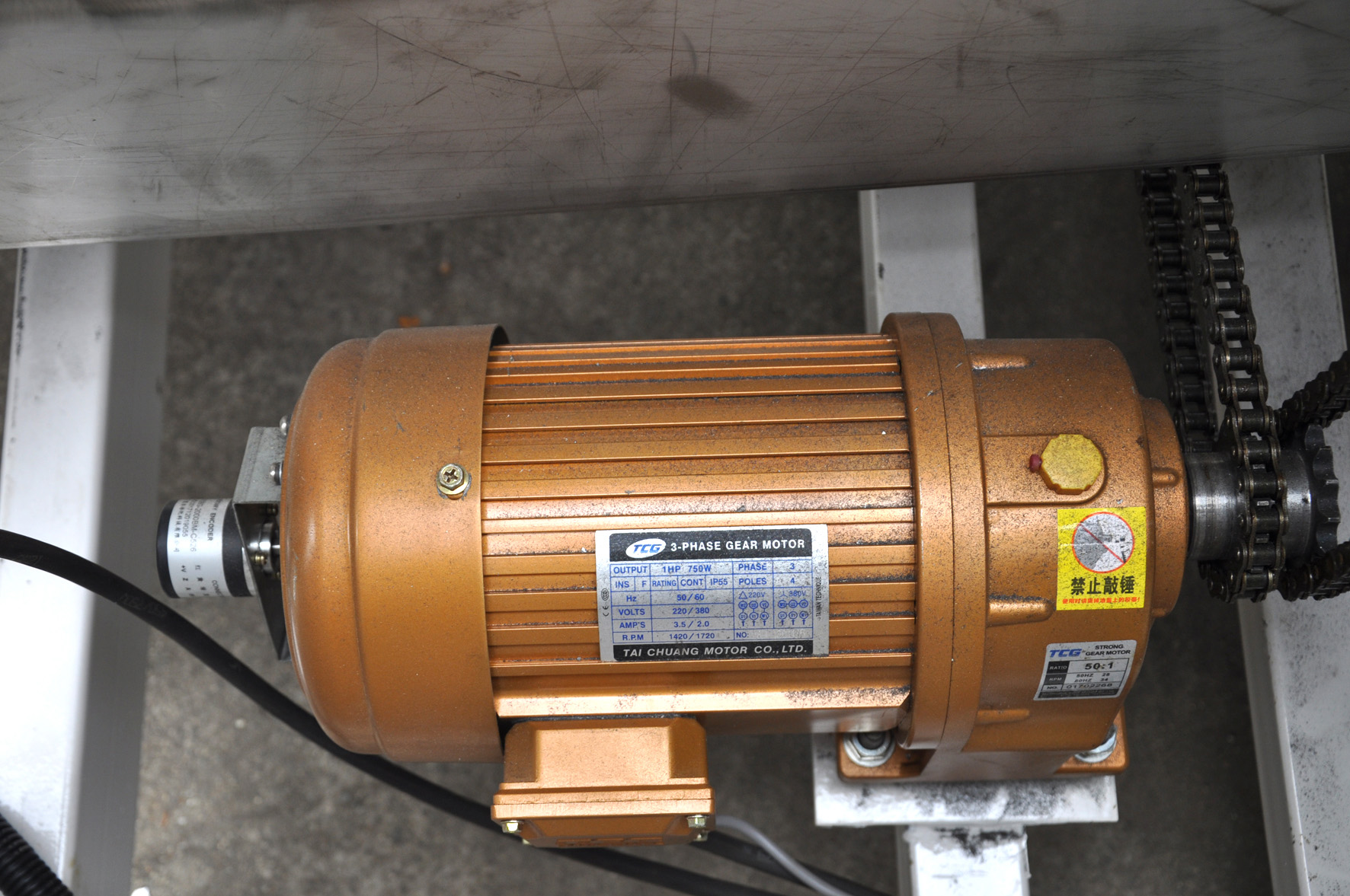 自動噴涂機 自動噴涂機流水線 富鑫源自動噴涂機 噴涂機自動化 多彩漆自動噴涂機 成都自動噴涂機器廠家 實木門自動噴涂機 家具自動化噴涂機 家具自動往復噴涂機 成都家具自動噴涂機廠家 家具靜電自動噴涂機